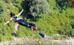 bungee jumping in Rishikesh